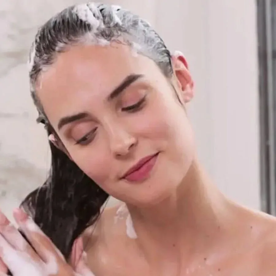 شامپو کراستاس KERASTASE مدل اورا بوتانیکا Aura Botanica حجم 250 میل، درخشان و نرم کننده موهای کدر و دهیدراته، ضد وز